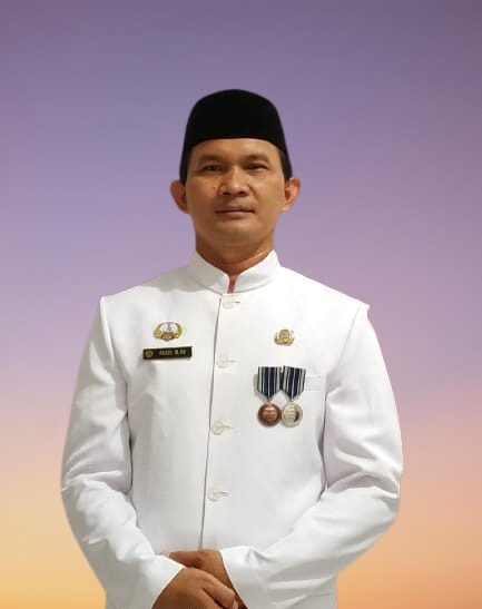 Faozi,M.Pd - Kepala Madrasah